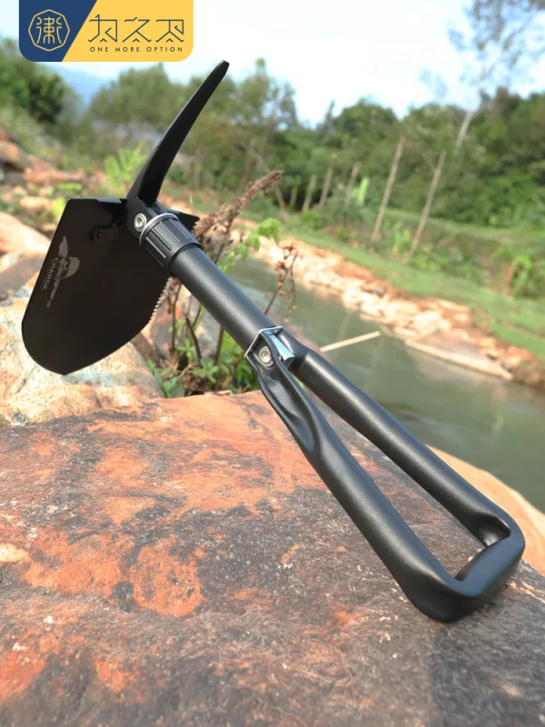 WETACTICS tactical shovel in axe and pick configuration